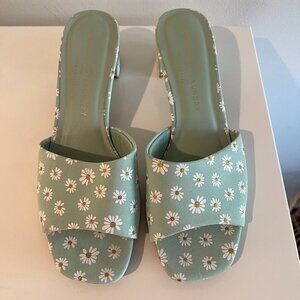Chinese Laundry - Lana Slide 2 Inch Heel - Light Green with Floral - Size 8.5